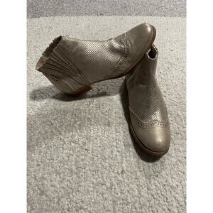 Sundance Dora Boots Womens US 6 / 36 Leather Gold Booties Lavorazione Artigiana